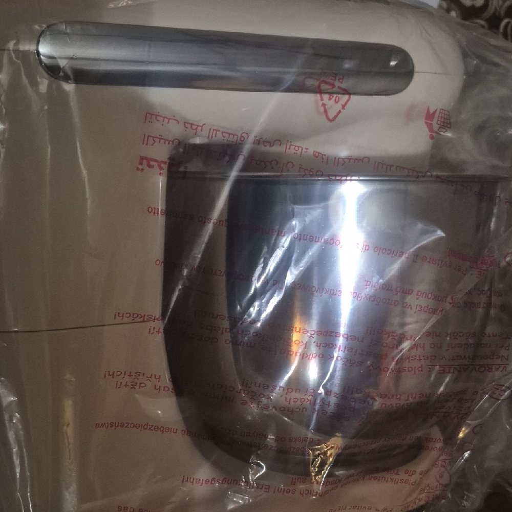 Mixer - Picture 2 of 12